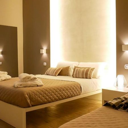 La Banchina Holiday Rooms Trani Luaran gambar